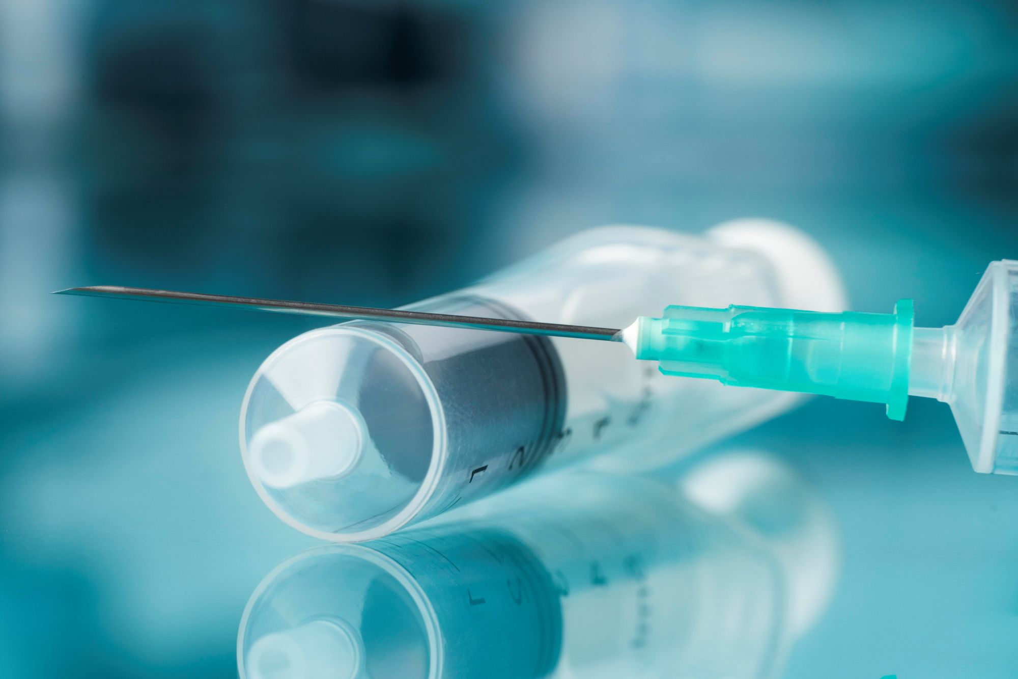 Dimensional inspection of needles and cannulas for the medical and dental industries